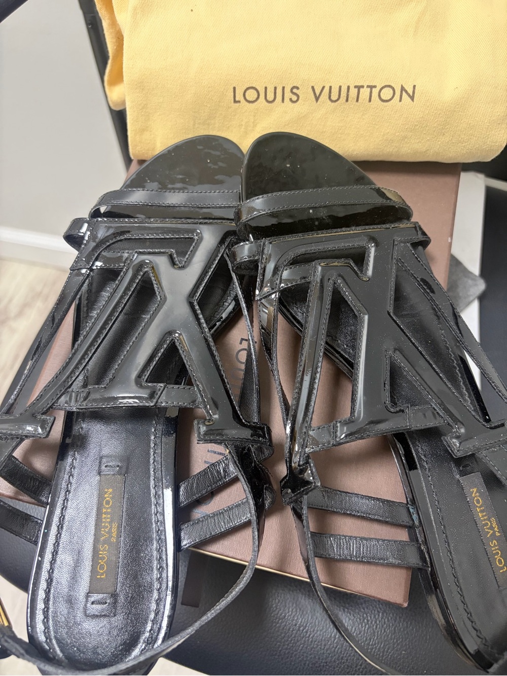 Louis Vuitton patent leather CROSSING sandal